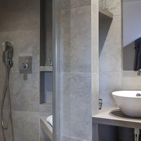 Auberge de Clochemerle - Spa&Restaurant gastronomique étoilé Vaux-en-Beaujolais