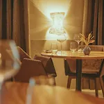 Hotel De Clochemerle - & Restaurant Gastronomique Etoile 3*