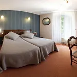 De Clochemerle - & Restaurant Gastronomique Etoile Vaux-en-Beaujolais