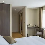 De Clochemerle - & Restaurant Gastronomique Etoile Hotel 3*