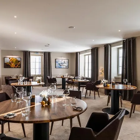 Hotel De Clochemerle, Privatif & Restaurant Gastronomique 3*