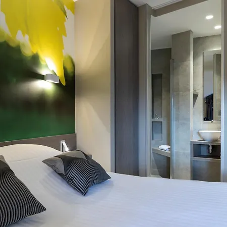 Hotel De Clochemerle, Privatif & Restaurant Gastronomique 3*