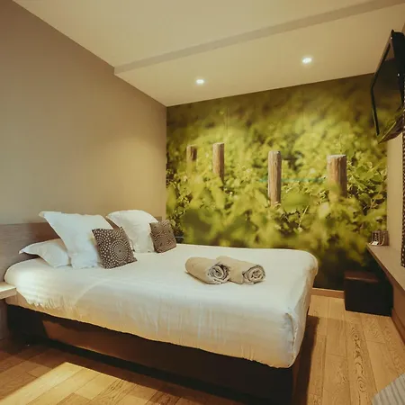 De Clochemerle, Privatif & Restaurant Gastronomique Hotel 3*