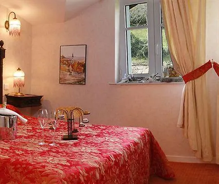 De Clochemerle, Privatif & Restaurant Gastronomique Hotel 3*