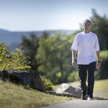 De Clochemerle, Privatif & Restaurant Gastronomique 3* Vaux-en-Beaujolais