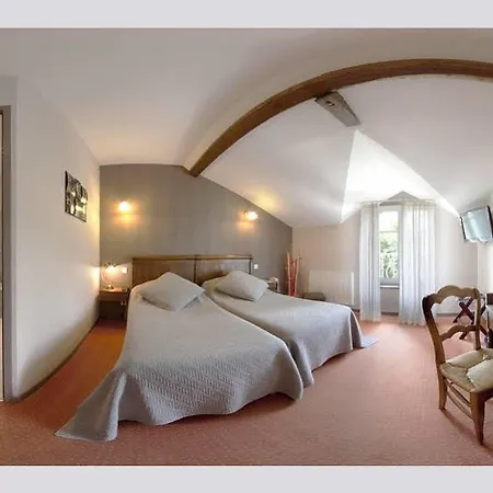 Hotel De Clochemerle, Privatif & Restaurant Gastronomique