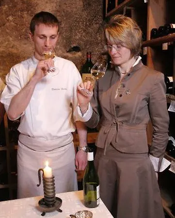 De Clochemerle, Privatif & Restaurant Gastronomique Hotel Vaux-en-Beaujolais